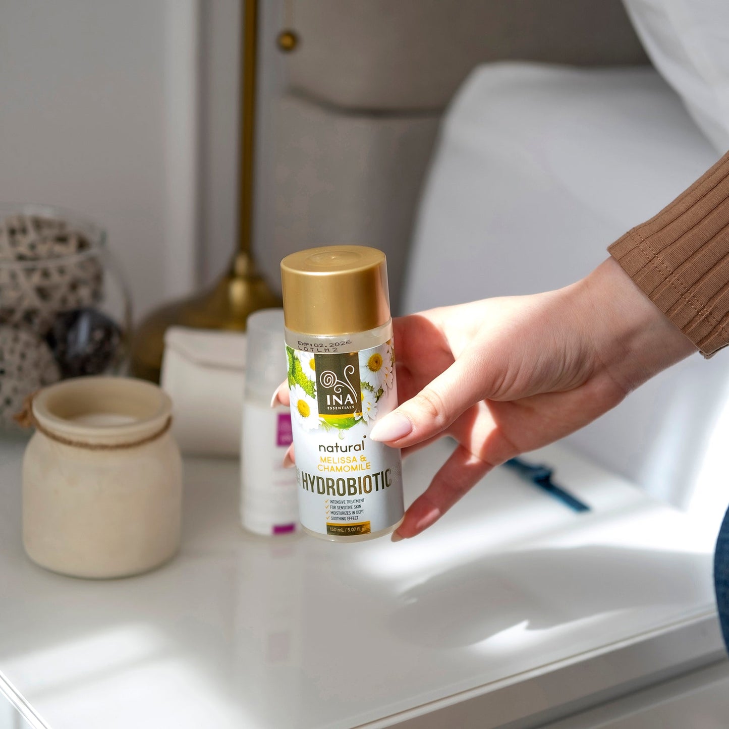 Hydrobiotic - Chamomile, Lemon Balm & Aloe Vera - intensive soothing care for Sensitive skin